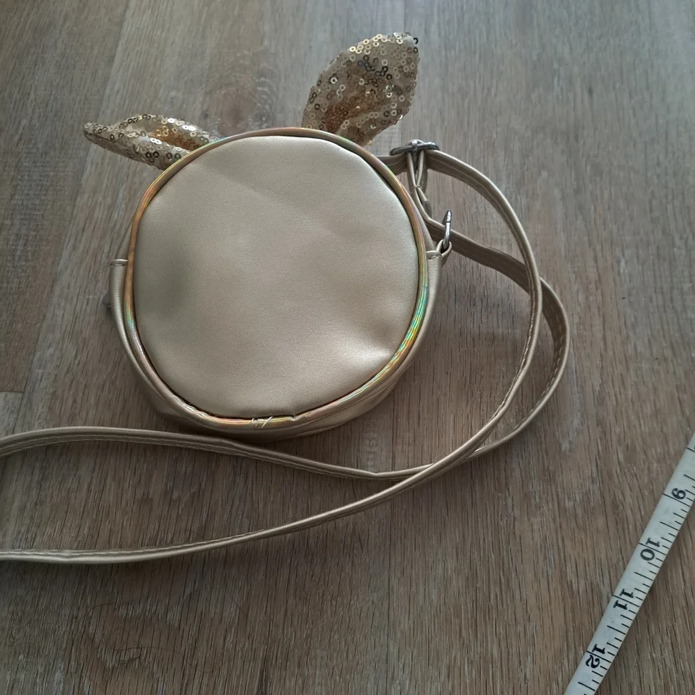 Unbranded gold sequin